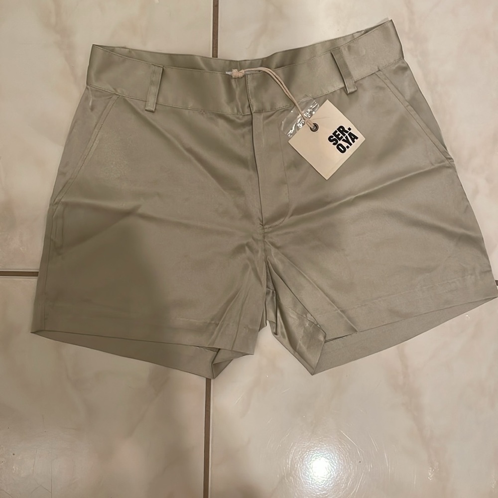 NWT Womens SER.O.YA Silk Light Green Shorts Size 26​​​​​​​